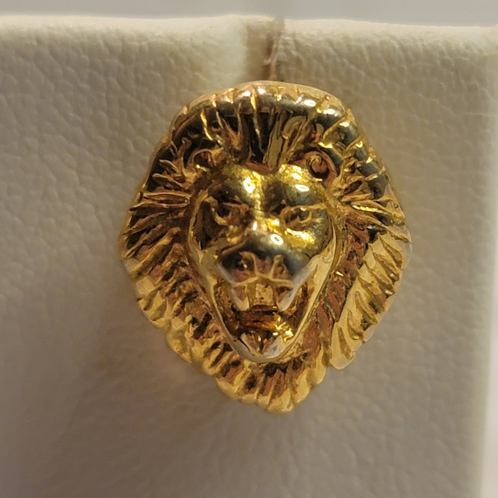 Vintage KJL Kenneth Jay Lane Gold Tone Lion Head Pierced Earrings
